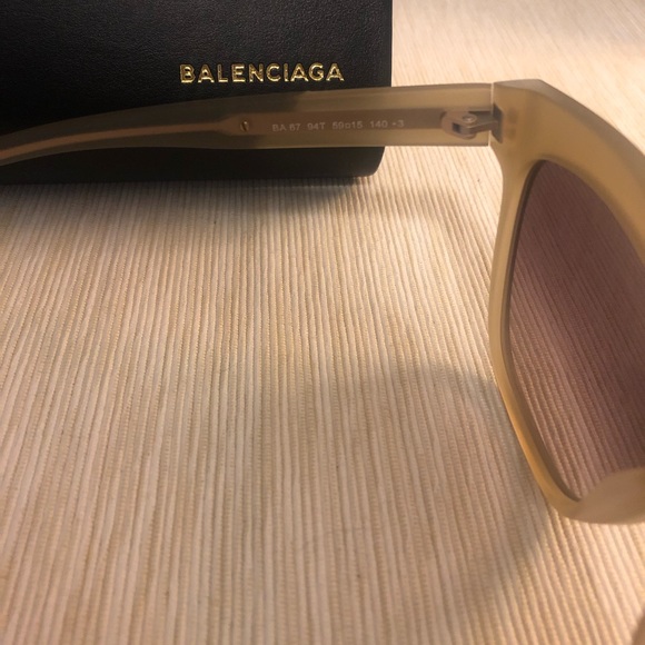 Balenciaga oversized 59 mm sunglasses - LT GOLD - Picture 8 of 8
